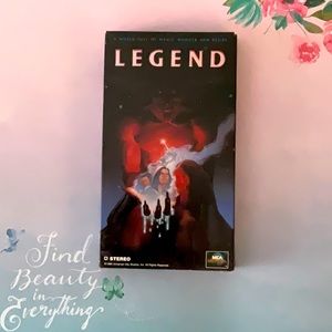 EUC 1991 VHS  "Legend" with Tom Cruise, Mia Farrow & Tim Curry Universal Studios
